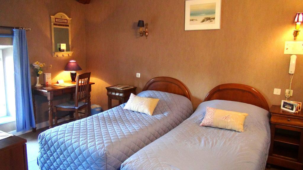 Hotel Le Clos Du Montvinage Étréaupont 객실 사진