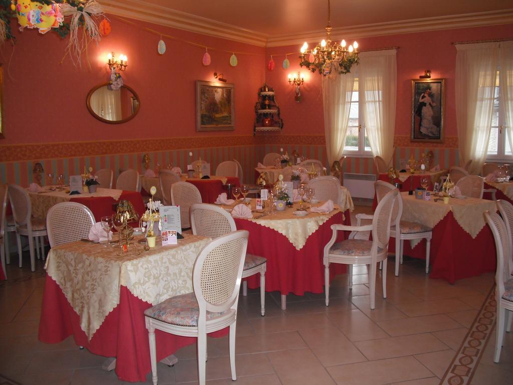 Hotel Le Clos Du Montvinage Étréaupont 외부 사진