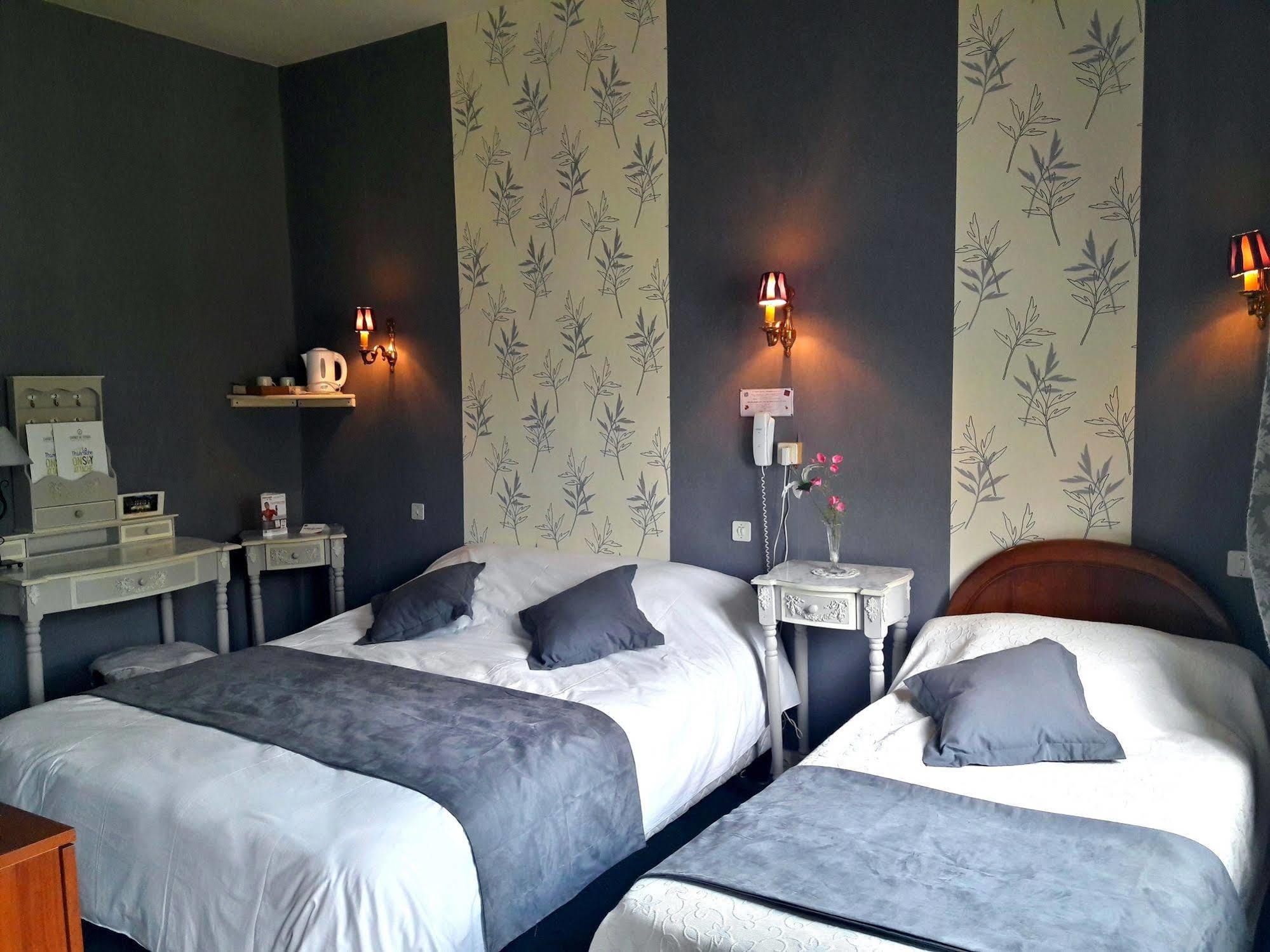 Hotel Le Clos Du Montvinage Étréaupont 외부 사진